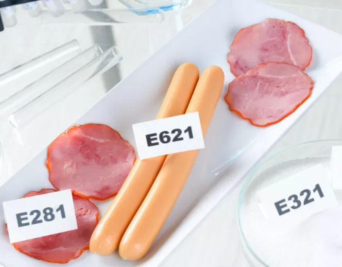 Applicazione di conservanti nei prodotti a base di carne